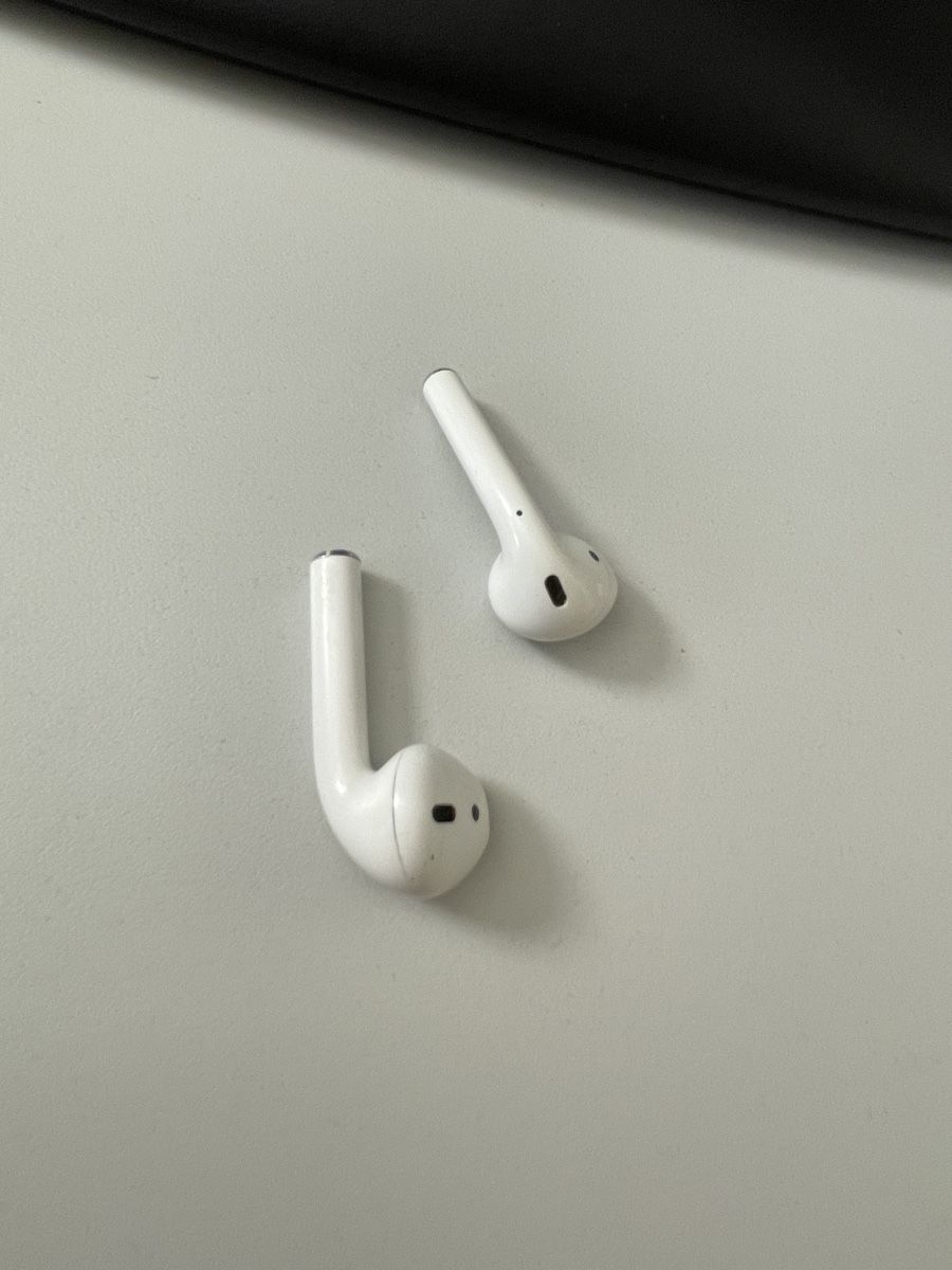 Apple Cuffie: Apple Airpods Gebraucht – Usato da Burgdorf venduto da ValeyOG