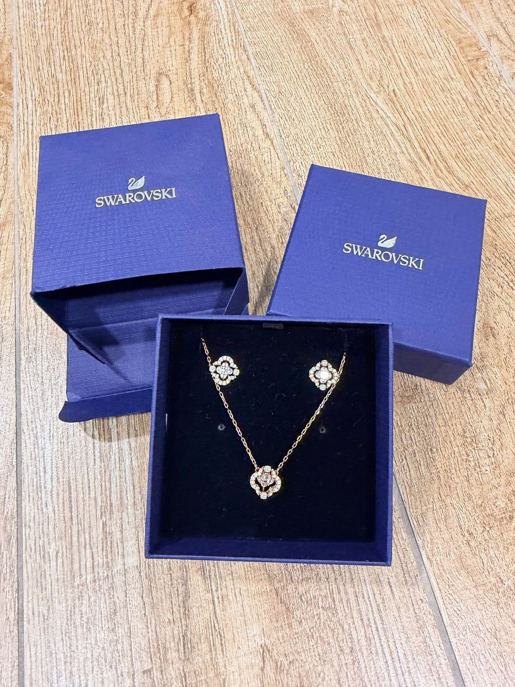 Swarovski Catenine: SWAROVSKI Una Set – Usato da St. Gallen venduto da kka_l9wg 1