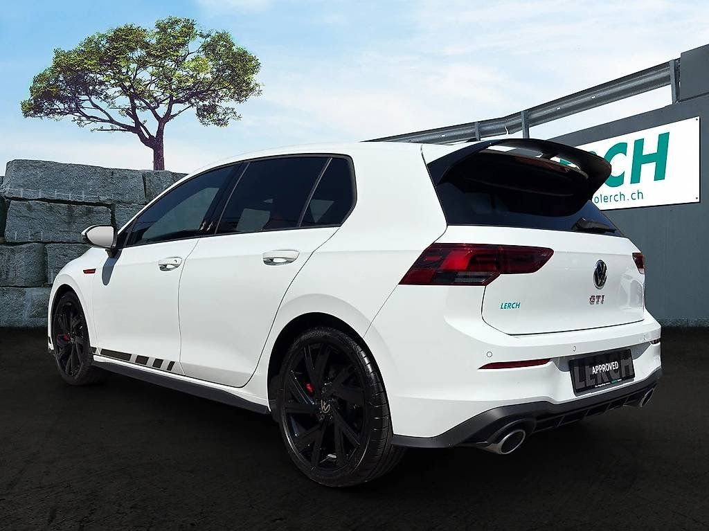 VW Automobili: VW Golf VIII 2.0 TSI GTI Clubsport DSG – Usato da Langenthal venduto da Goergens10 3