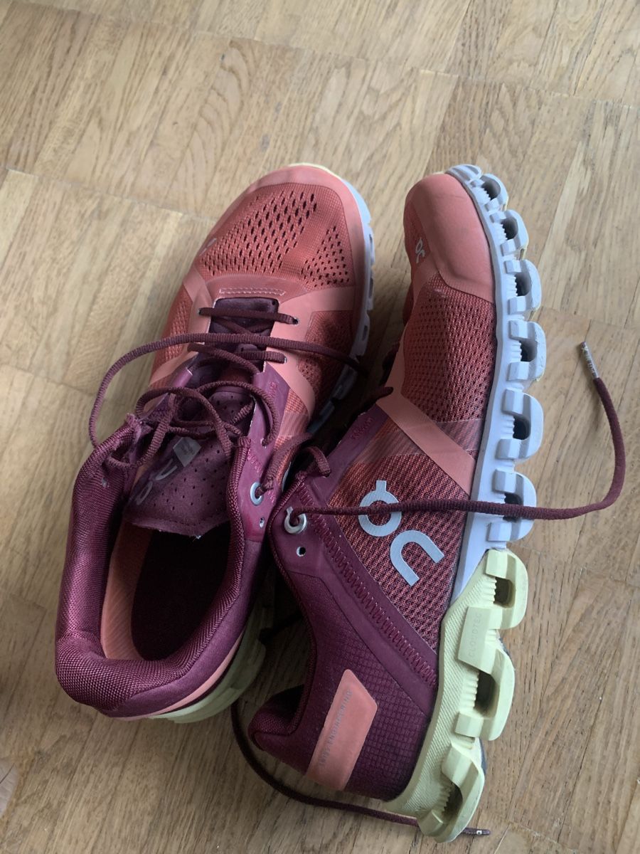 Scarpe da uomo: On cloud trainers schuhe – Usato da Zürich venduto da Nikuska32