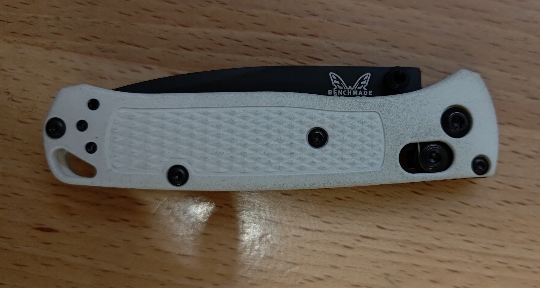 Benchmade Taschenmesser: Benchmade Mini Bugout weiss – Gebraucht aus Gerzensee von cobo02 2