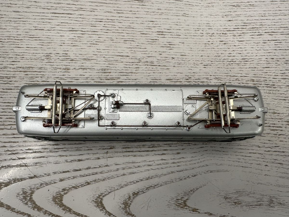 Märklin Modellini di ferrovie: Märklin 3037 DB BR 141 – Usato da Lupsingen venduto da New-Haven 4
