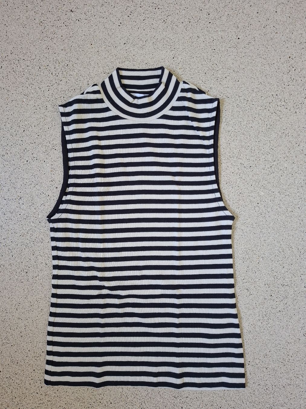Top: Gestreiftes Oberteil, Knowledge Cotton Apparel Grösse M – Nuovo (secondo la descrizione) da Aarau venduto da Handsup0