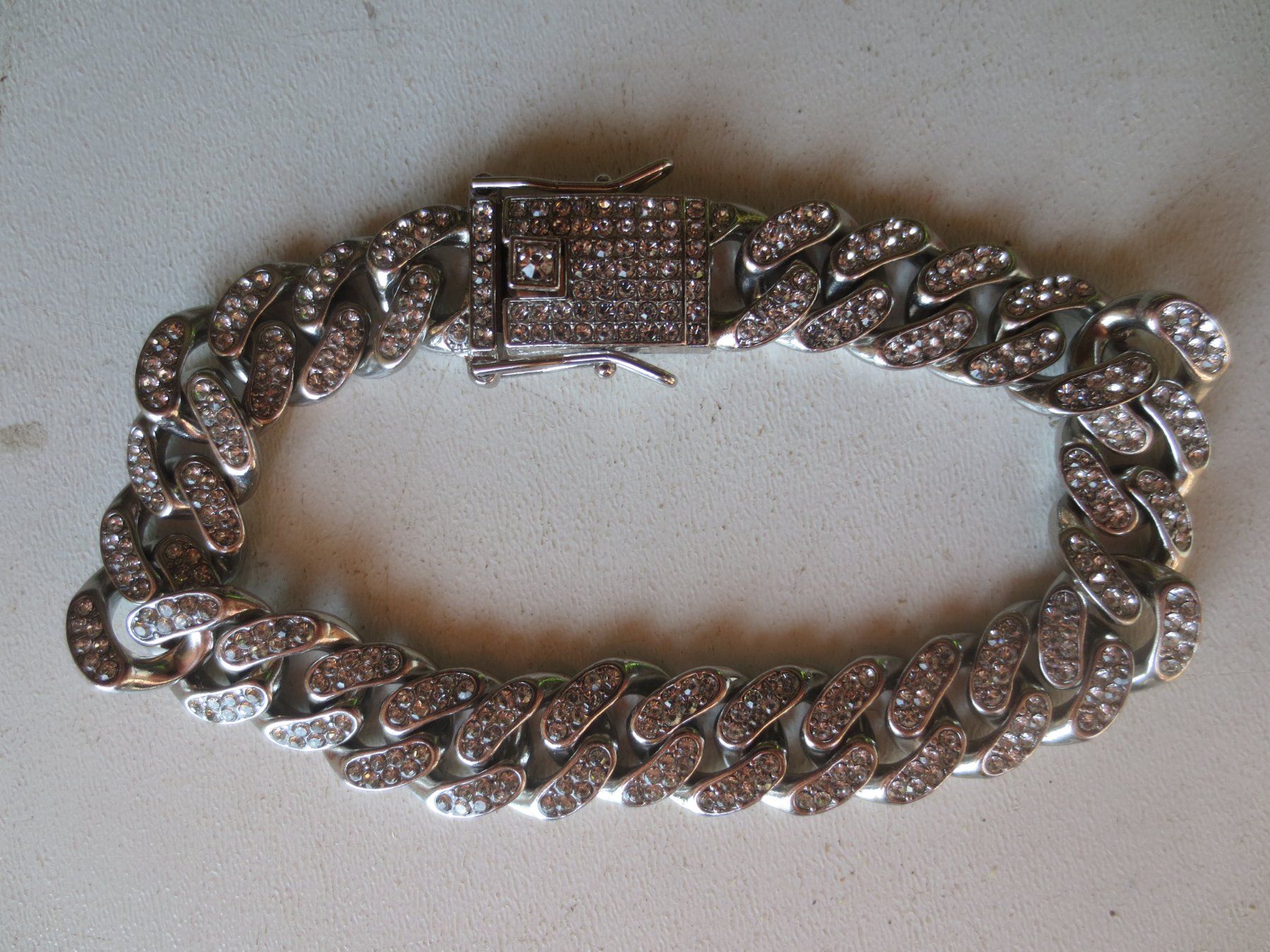 Bracelets: Armschmuck schön – D'occasion à Weier im Emmental par waefler03