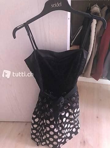 Vestiti: Rinascimento Kleid – Usato da Rheineck venduto da Princessaitaliana