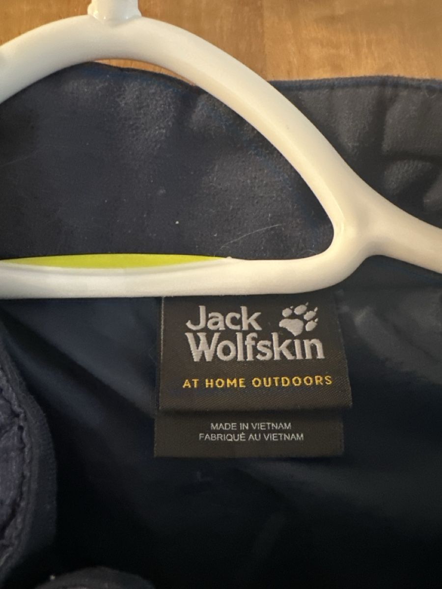 Jack Wolfskin Giacche: Jack Wolfskin Steppjacke, Grösse XL, blaugrau – Usato da Reinach BL venduto da wen_7bl7 1