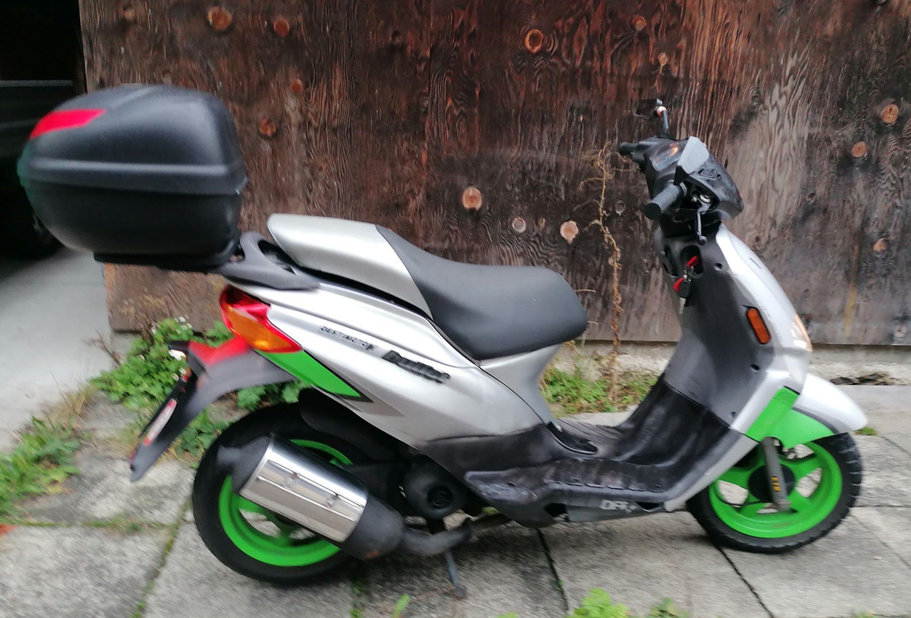 Altro: Roller Derbi Atlantis A1 grau/grün inkl. Topcase – Usato da Kleindietwil venduto da tinat02 1