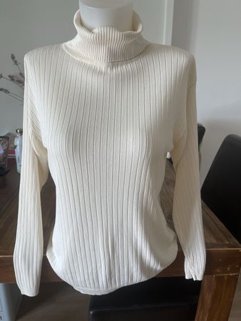 Pull en soie Alberto Fabiani col roulé.crème  L très bon eta
