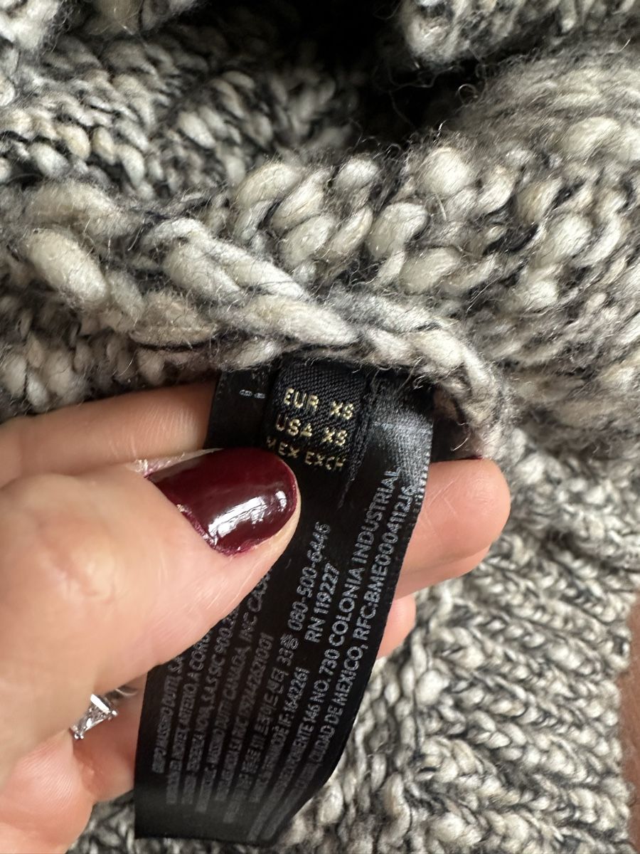 Massimo Dutti Maglioni & Felpe: Massimo Dutti wool jacket/jumper – Usato da Oberwil b. Zug venduto da An_you78 3