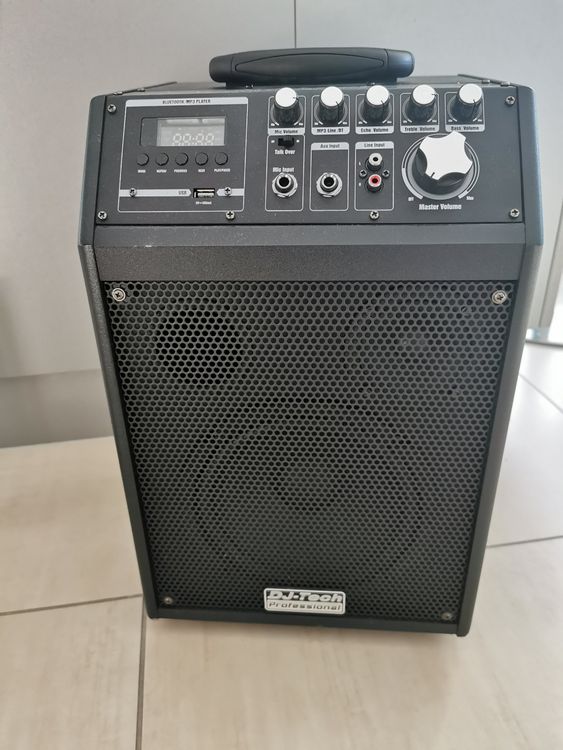 Tolle Party Musikbox mit Funkmikrofon und Zubehör (Gebraucht) in ...