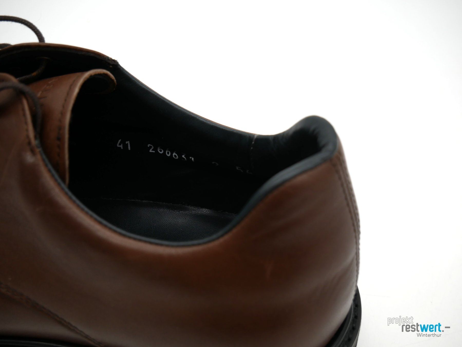 Benelli Scarpe da uomo: BENELLI handgefertigter Lederschuhe braun Gr. 41 – Usato da Winterthur venduto da Restwert_Winterthur 3