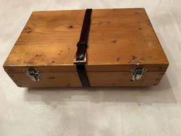 Holzmalkasten mit diversen Einlagen