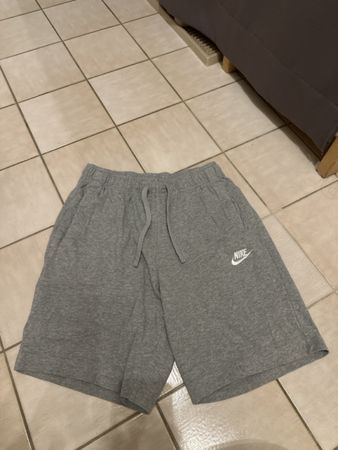 Nike Shorts grau Baumwollmischung Grösse S 