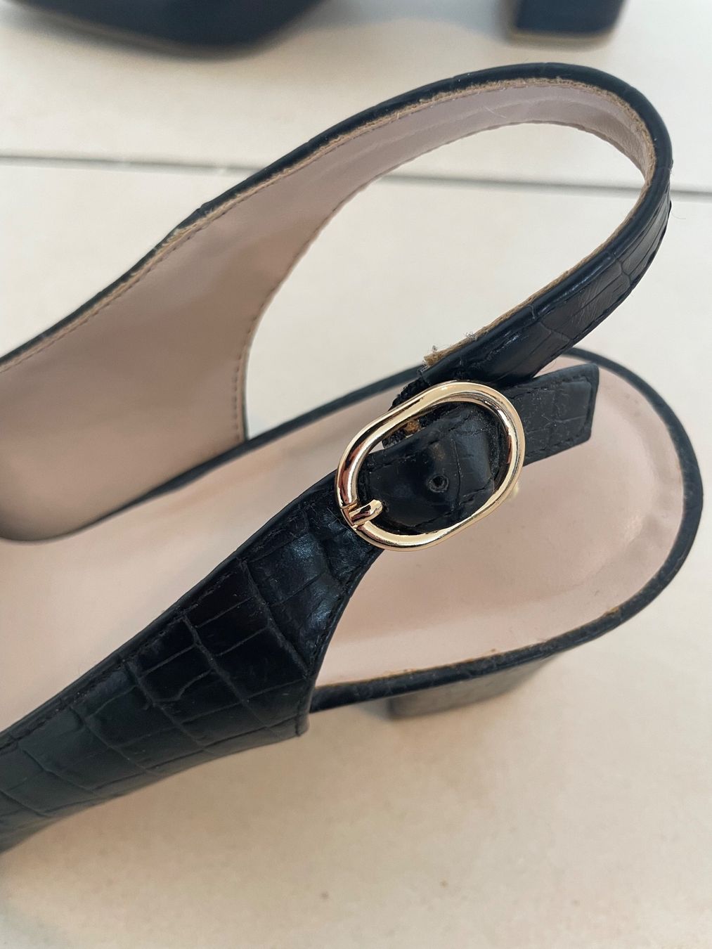 Graceland Scarpe da donna: Escarpins slingback noirs effet crocodile - Taille 38 – Usato da Geneve venduto da Margot_22 5