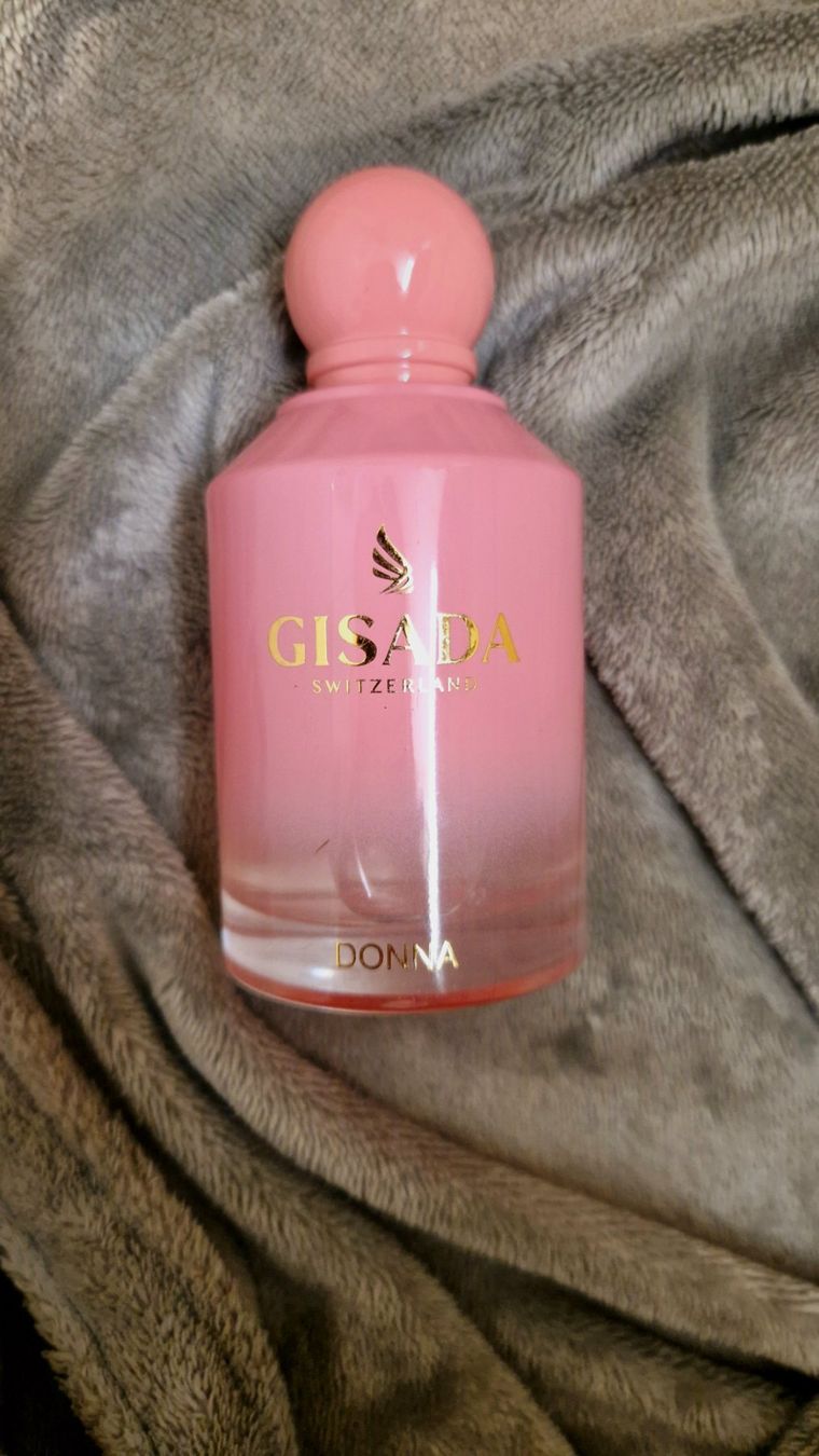 Gisada Profumi & Eau de Toilette: Gisada Donna Eau de Parfum 100ml fast voll – Nuovo (secondo la descrizione) da Buttikon SZ venduto da Joanna128