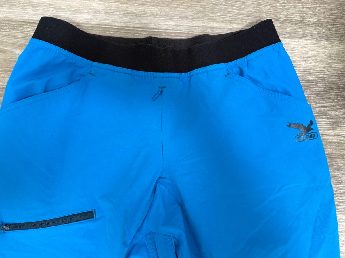 Salewa Pantaloni: Coole Sporthose Klettern etc  Salewa S – Usato da Rüdlingen venduto da Lichee 4