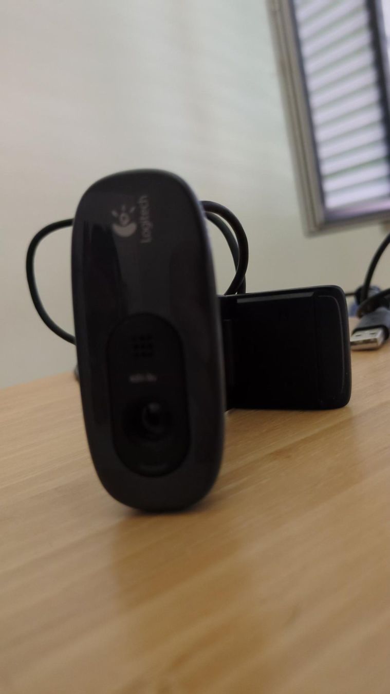 Logitech Webcams: Logitech HD 720p USB Webcam - mit Kabel – Neu (gemäss Beschreibung) aus Zuerich von vir_66fd 3