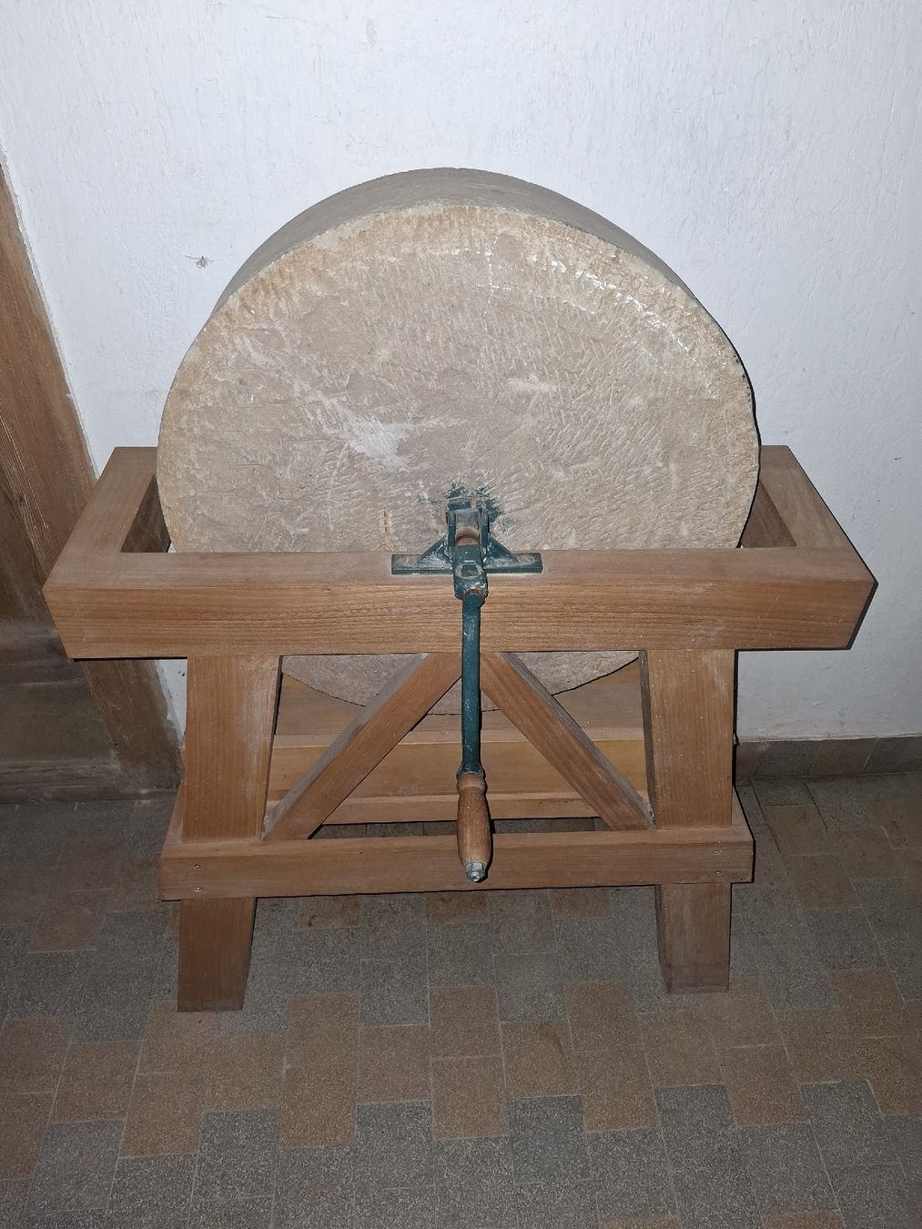 Schleifen & Polieren: Schleifstein – Gebraucht aus Oberrickenbach von Host83
