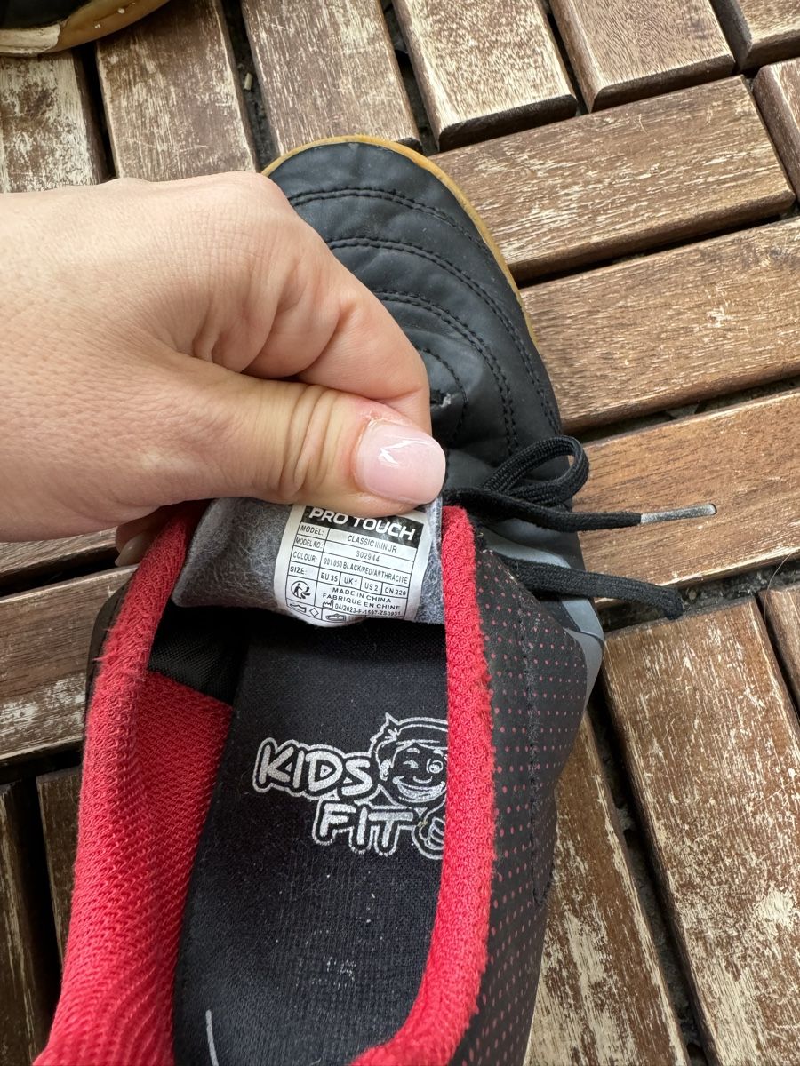 Scarpe per ragazzi: Fussballschuhe Pro Touch Gr. 35 /rot schwarz – Usato da Jona venduto da Good_luck_ 8