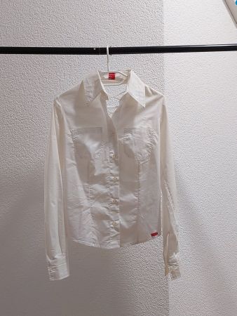 Weisse Bluse