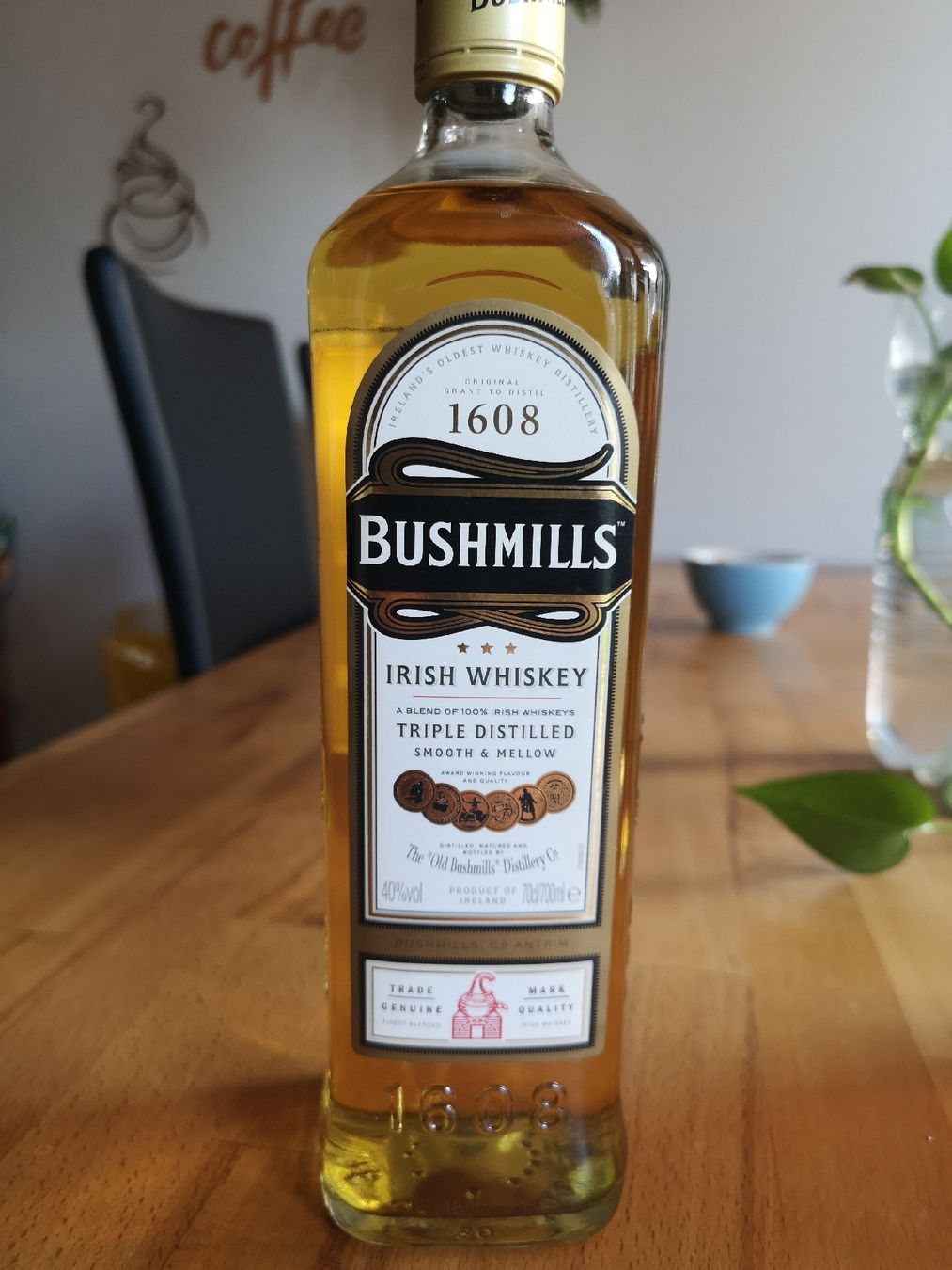Spirituosen: Bushmills Irish Whiskey, 3 Flaschen – Neu und originalverpackt aus Waltenschwil von Andy.Z01 1