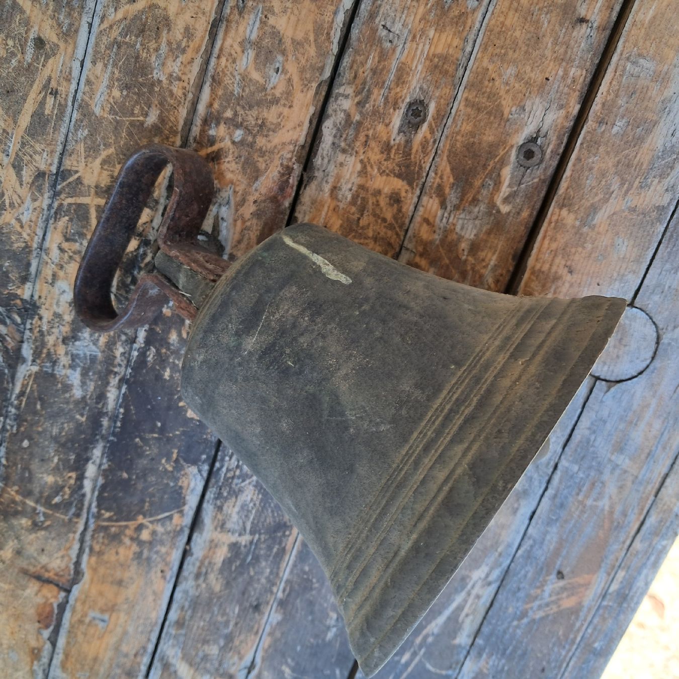 Glocken & Treicheln: ALTE SCHEUNENFUND GLOCKE – Gebraucht aus Murten von SHETHOF 3