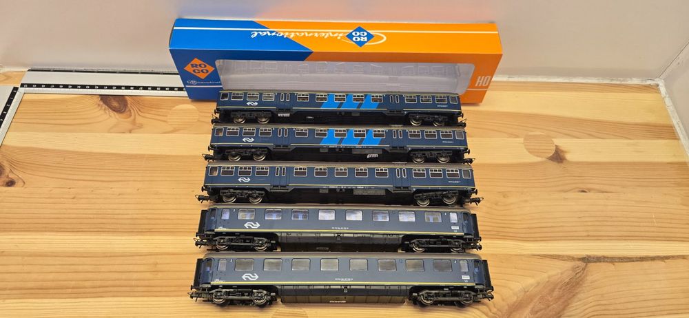 H0 Reisezugwagen 5-teilig NS 4232 A 4232 B 4218 C (Neu (gemäss ...