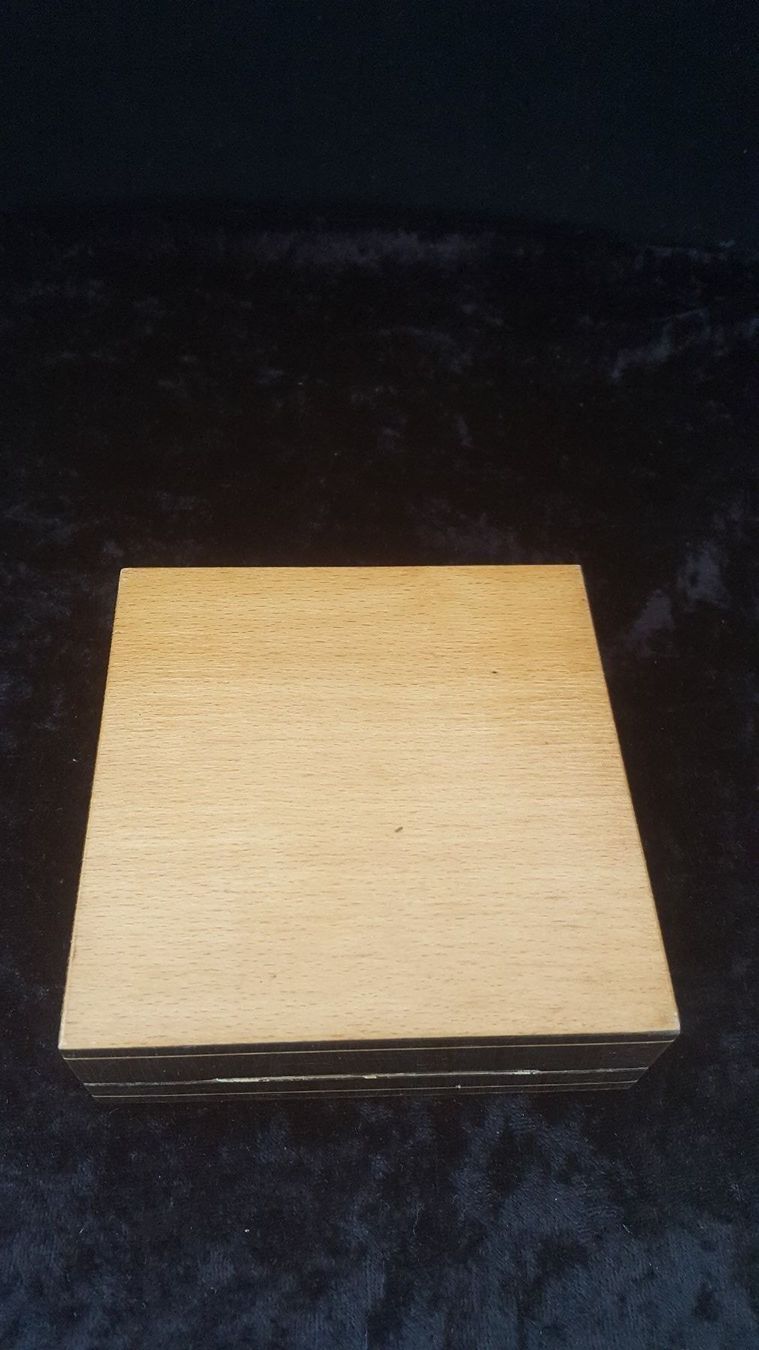 Holzartikel: Holzschachtel mit Ornamenten – Gebraucht aus Reinach von 3Guggerli 2
