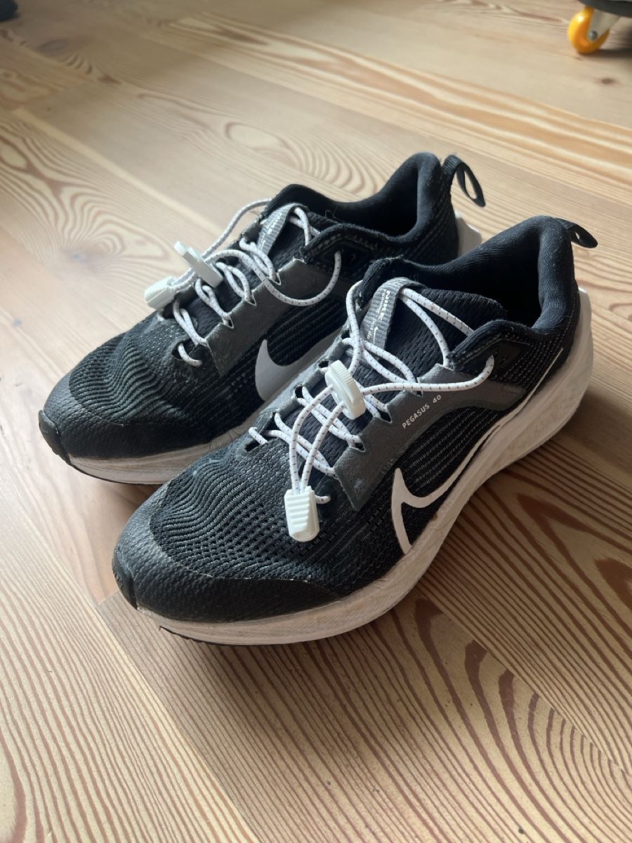 Nike Scarpe da uomo: Nike Pegasus 40 Running Shoes Size 36 – Usato da Zürich venduto da tsw_f52q 2