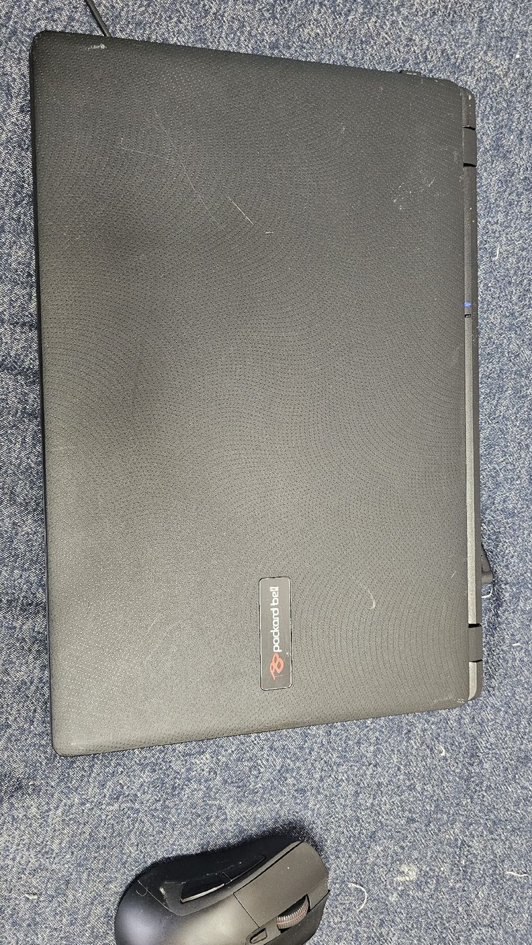 Acer Notebook: Packard Bell Laptop - Windows 11 - Top Zustand! – Usato da Ehrikon venduto da noa_vyp5 1