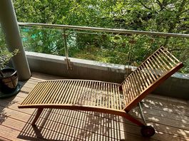 Chaise longue de jardin en teck