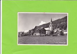 Wildhaus-Toggenburg-Kinder in der Wiese