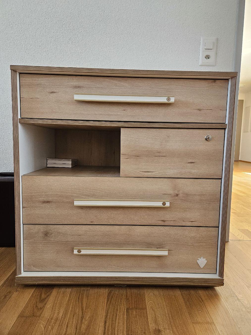 Commodes: Kommode JOY – D'occasion à Obfelden par HBCQW