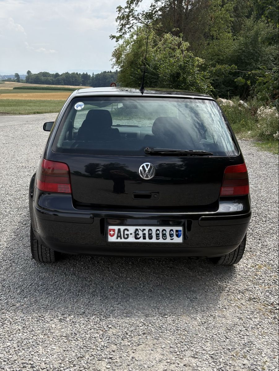 VW Automobili: VW Golf 1.6 16V, schwarz, 2003 – Usato da Bremgarten AG venduto da gio_mvk6 3