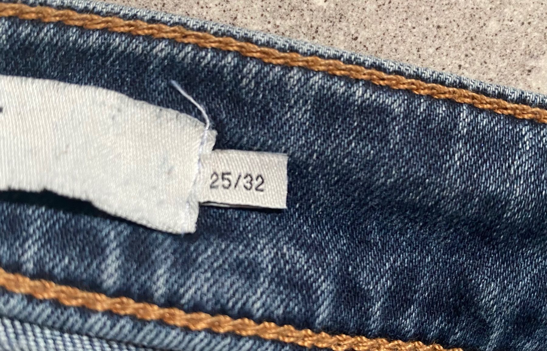 Vero Moda Jeans: Jeans Highwaist blau – Usato da Möhlin venduto da eny_lsk7 4