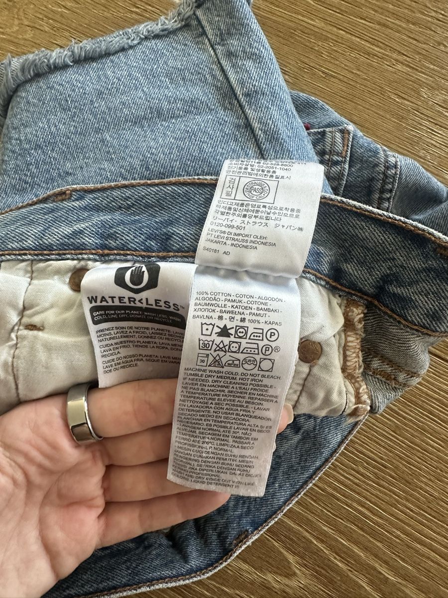 Levi's Pantaloni: Levis short 501 28W (36/38) – Usato da Erlenbach ZH venduto da Kevlau 4