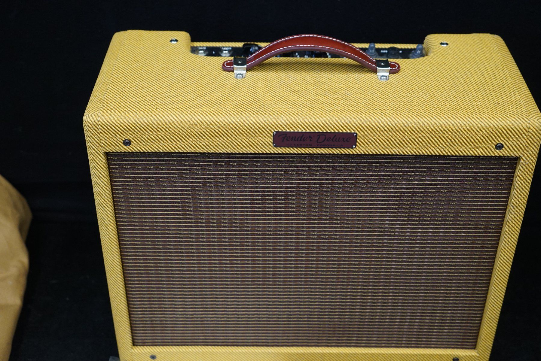 Fender Amplificatori: Fender 57 Custom Deluxe Handverdrahteter Röhrencombo – Usato da Ortschwaben venduto da Musictrade 1