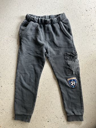 Jogging Zara taille 116