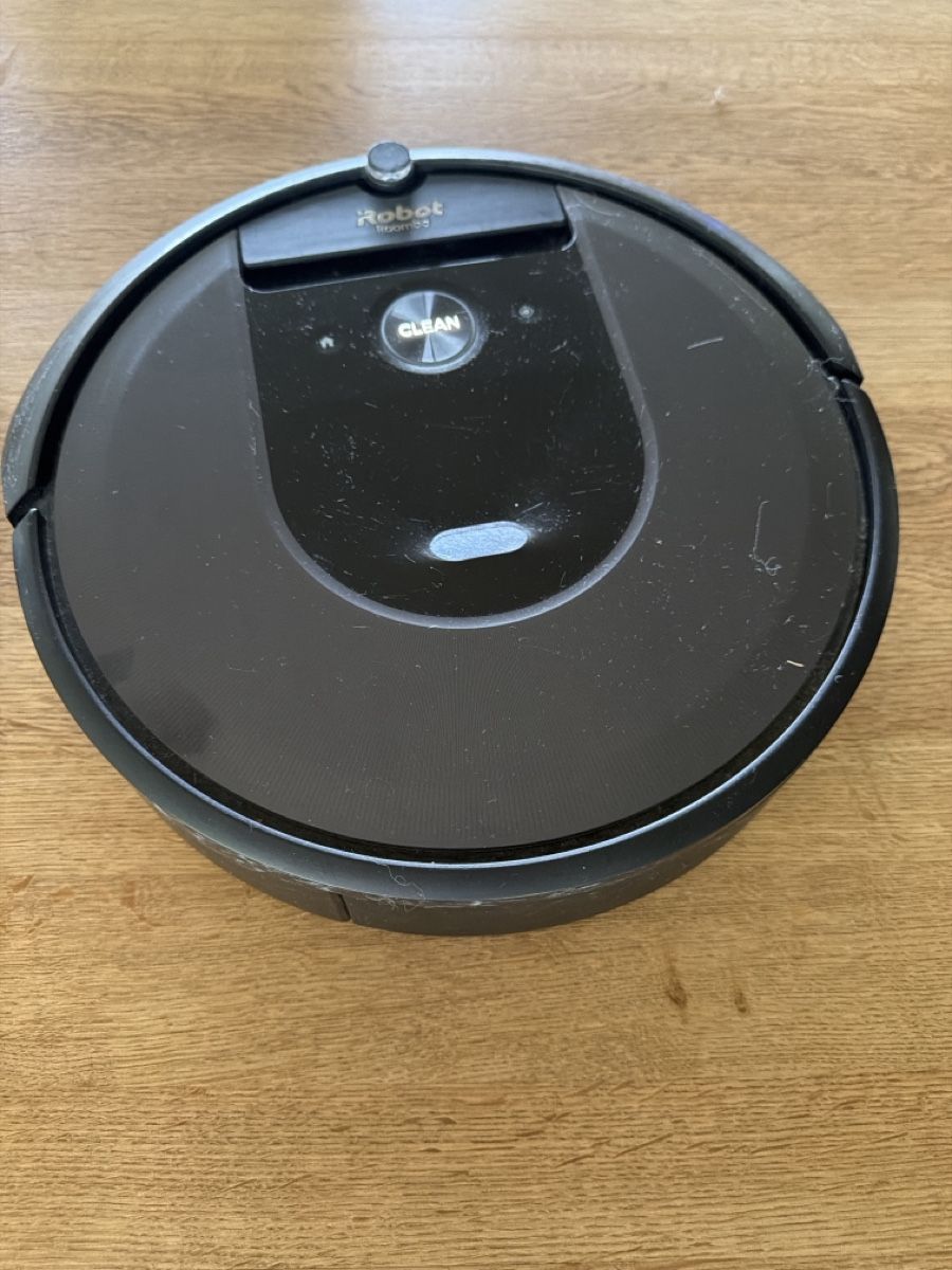 Irobot Aspirateurs & Accessoires: iRobot Roomba i7 Staubsaugerroboter – D'occasion à Kehrsatz par Silvester68 1