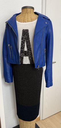 Style in 💙4 tlg Set M inkl.Kette & Gurt wie neu wert 450chf