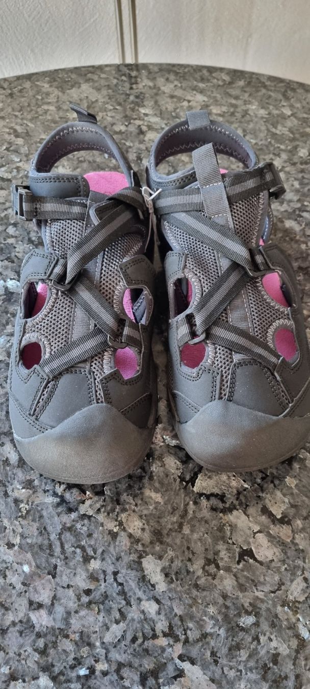 Damenschuhe: Sommersandale Outdoor Wandersandale  Gr. 39 – Neu (gemäss Beschreibung) aus egliswil von Maggy6
