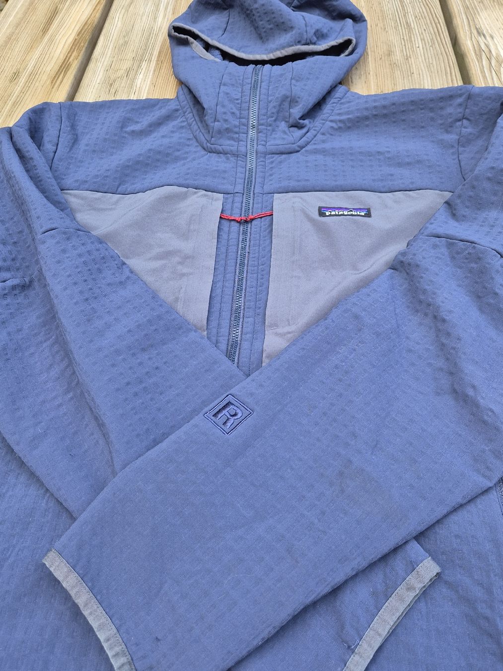 Patagonia Giacche: Patagonia R2 midlayer – Usato da Zürich venduto da Loboso 5