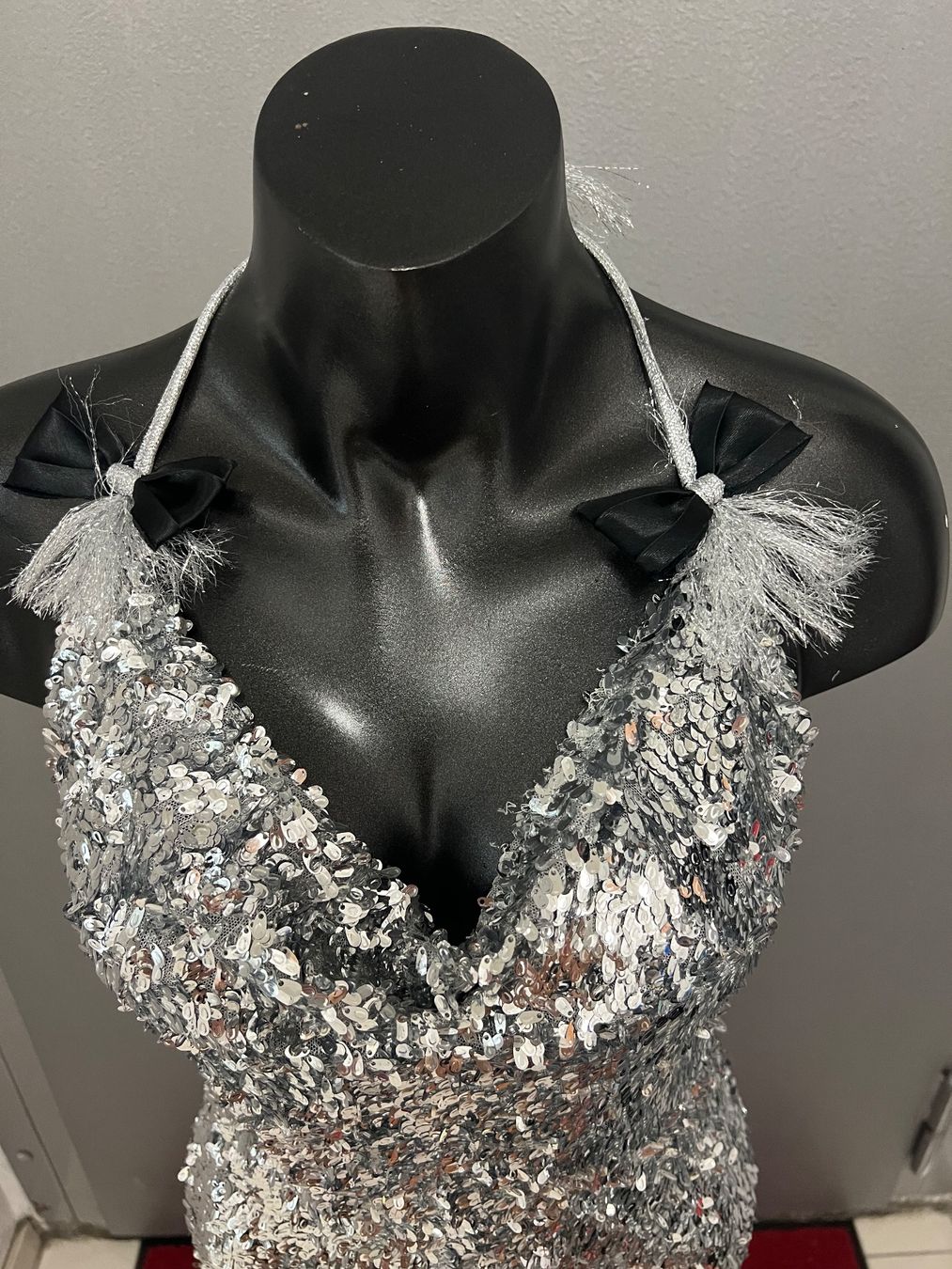 Vestiti: Kurzes Couture-Atelier-Kleid – Usato da Zürich venduto da Kos12345 1