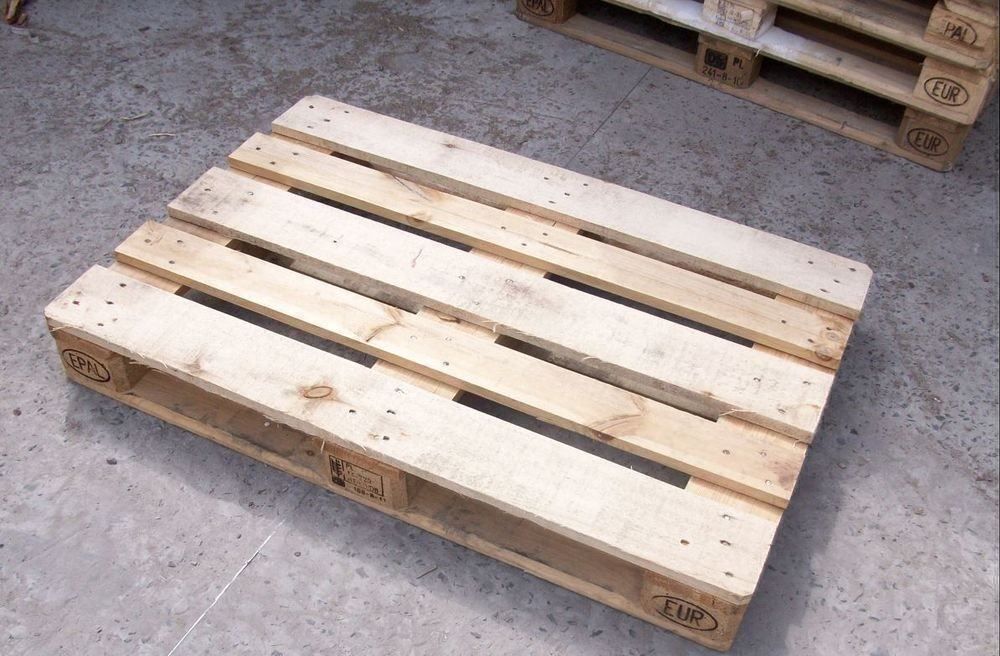 Articoli in legno: Europaletten – Usato da Zürich venduto da Dietikoner1