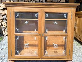 Antike Vitrine