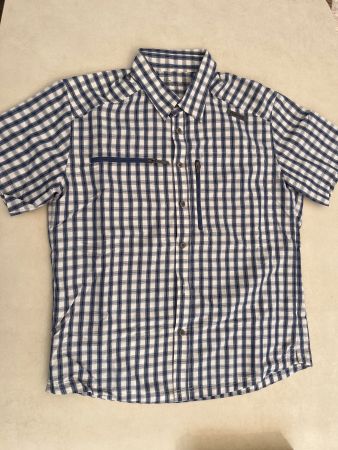 Peak Performance short sleeve shirt with zip pockets Size=L