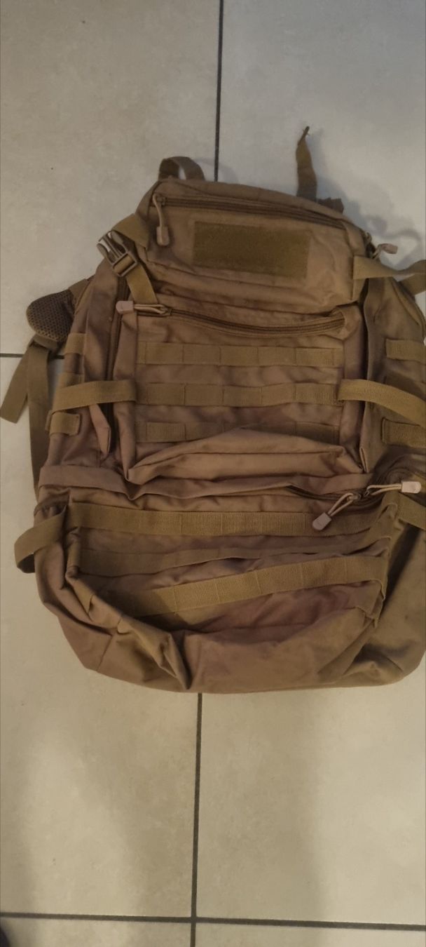 Sacs à dos: sac tactique 45l – D'occasion à Cugy VD par Shoopvizion