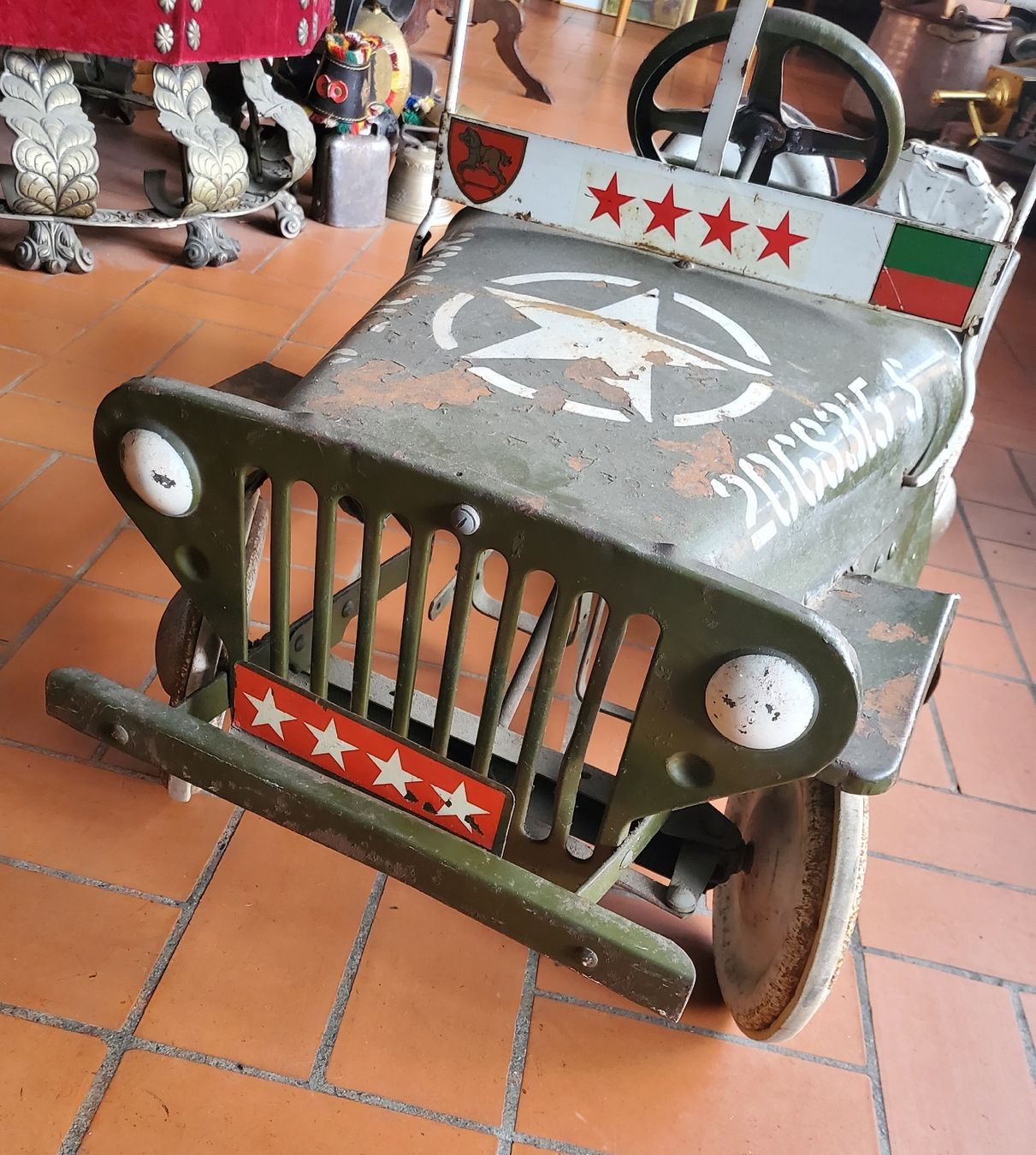 Fahrzeuge für Kinder: Jeep Kindertretfahrzeug US-Army Orginal – Gebraucht aus Einsiedeln von high5 6