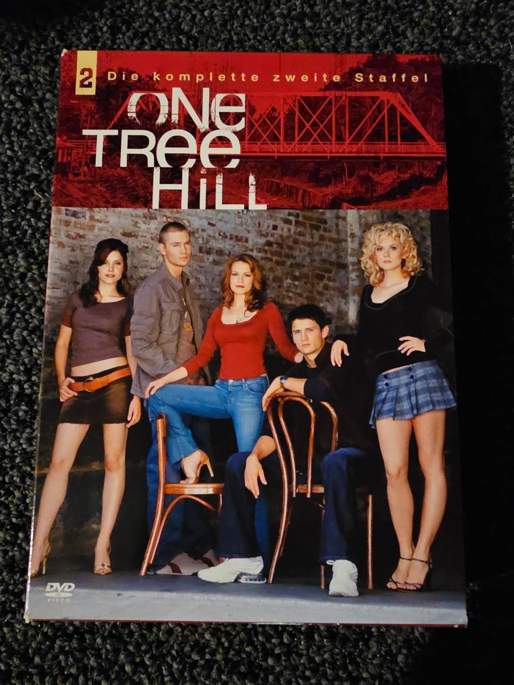 Tutti i DVDs: ONE TREE HILL STAFFEL 2 – Usato da Ruswil venduto da jan_bxl5