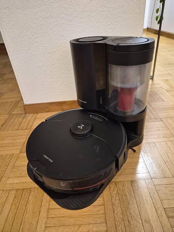 Roborock Aspirateurs & Accessoires: Roborock S7 mit Base Absaugstation – D'occasion à Zürich par MattihasHecht